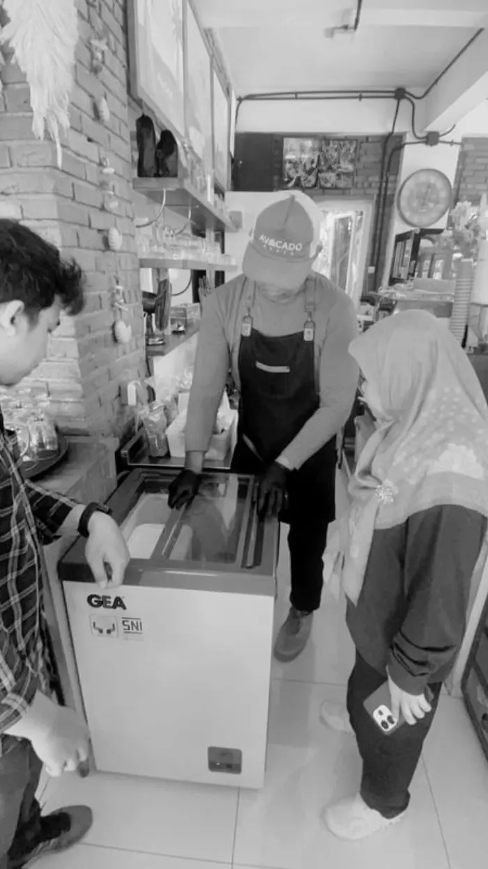 Halal Verse team during an on-site halal assessment
